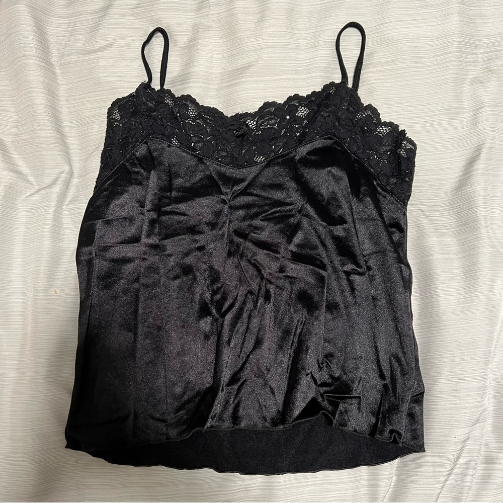 Eva Cervantes Cami- Floral Lace